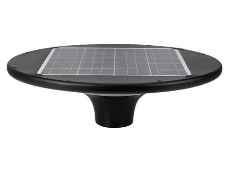 solarna ulična lampa sa solarnim panelom na vrhu lampe
