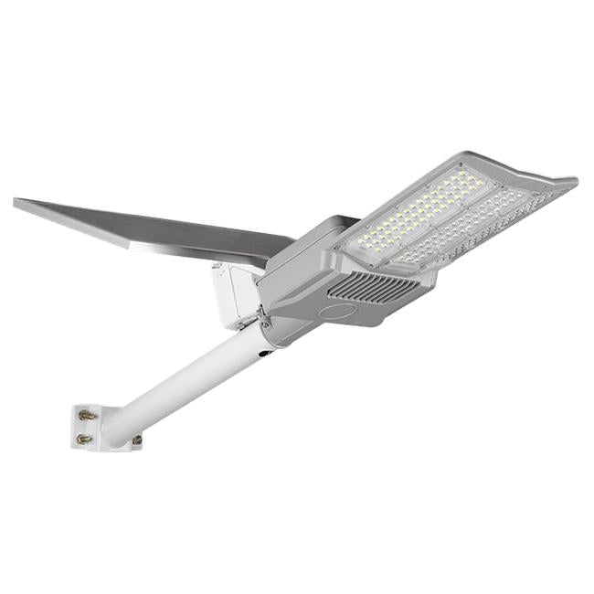 solarna ulicna rasvjeta sive boje sa solarnim panelom
