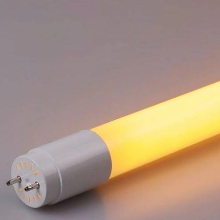 led cijev u boji žuta 120 cm duljine - prikaz kako svjetli žutom bojom
