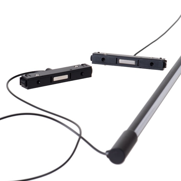 magnetna visilica linijsks crne boje za magnetnu rasvjetu - slikano iz bliza