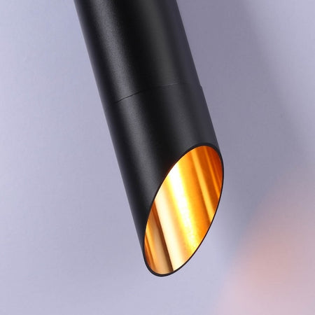 led visilica magnetna snage 7w crne boje sa zlatnim detaljom prikaz kako svjetli