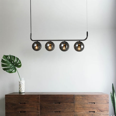 moderna viseća lampa sa zatamnjenim staklima - u interijeru