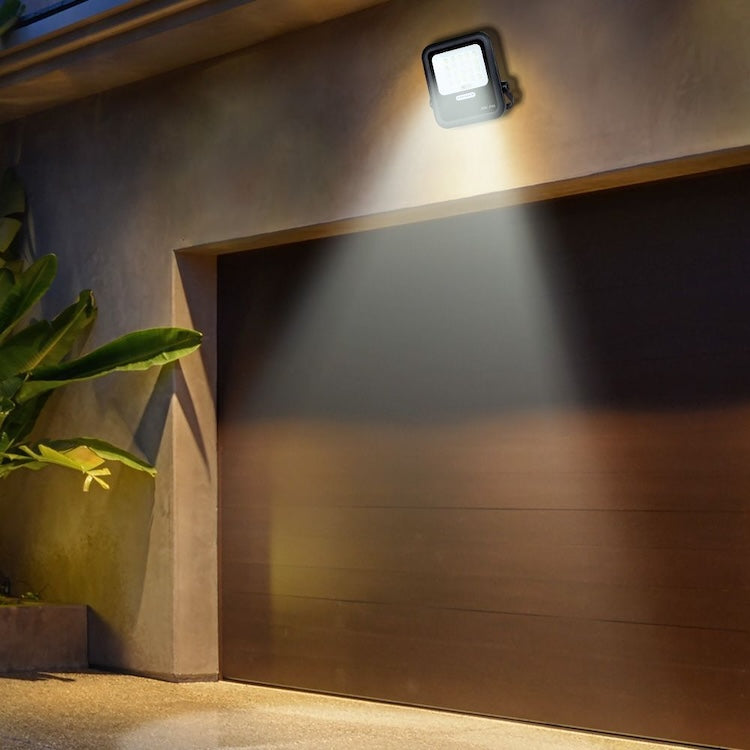 solarni reflektori led sa daljinskim i zaštitom ip65 za vanjsku upotrebu