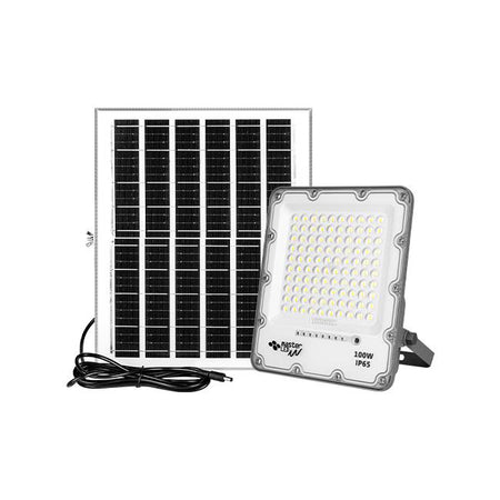 solarni reflektor sa solarnim panelom