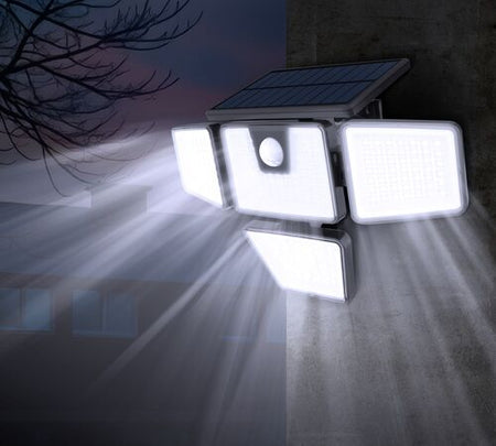 solarni reflektori sa senzorom pokreta crne boje - prikaz kako svjetli