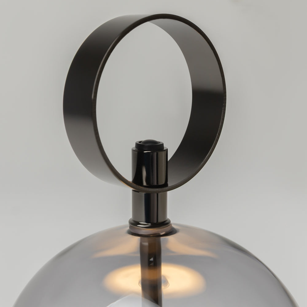 punjiva stolna bežična lampa double moon brenda Maytoni - slika metalnog dijela lampe
